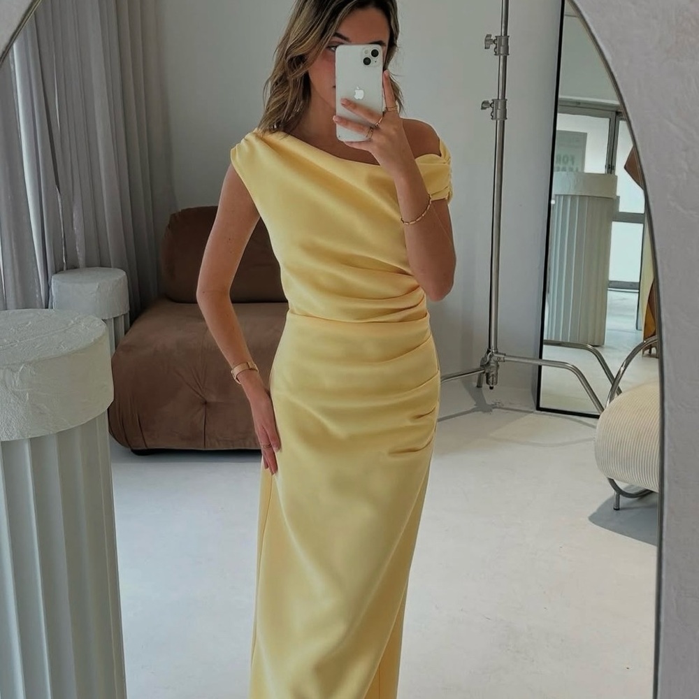 Chic Asymmetrical Yellow Dress